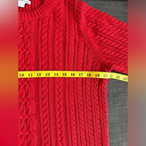 100% Cotton Red Cable Knit Crewneck Sweater - Picture 7 of 10